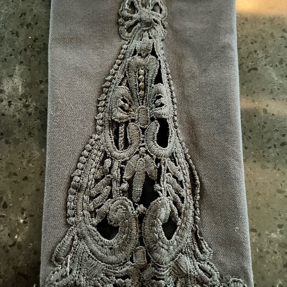 Amaryllis Apparel Women's Crochet Ankle Super Stretch Jegging with Pockets 1X - Picture 3 of 7